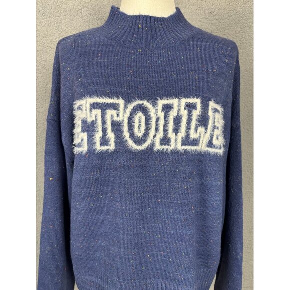 Hooked up by Iot Juniors' Etoile Eyelash Fuzzy Crewneck Sweater Blue Medium NWTs - Picture 2 of 8